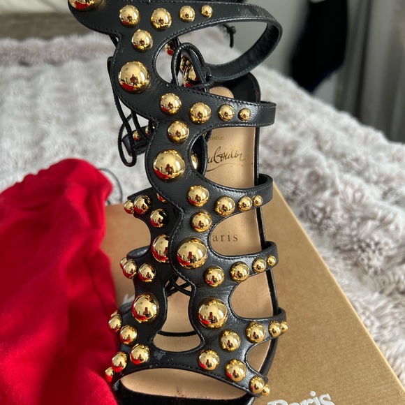 Christian Louboutin, size 39 Women’s designer shoe, gently used - Picture 8 of 9
